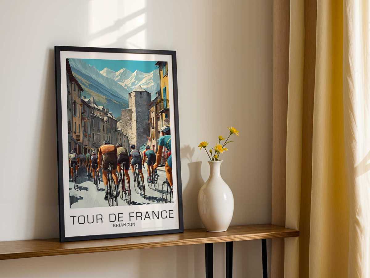 Briançon Heritage composition styled as wall art and featuring speed, elevation and long-distance character