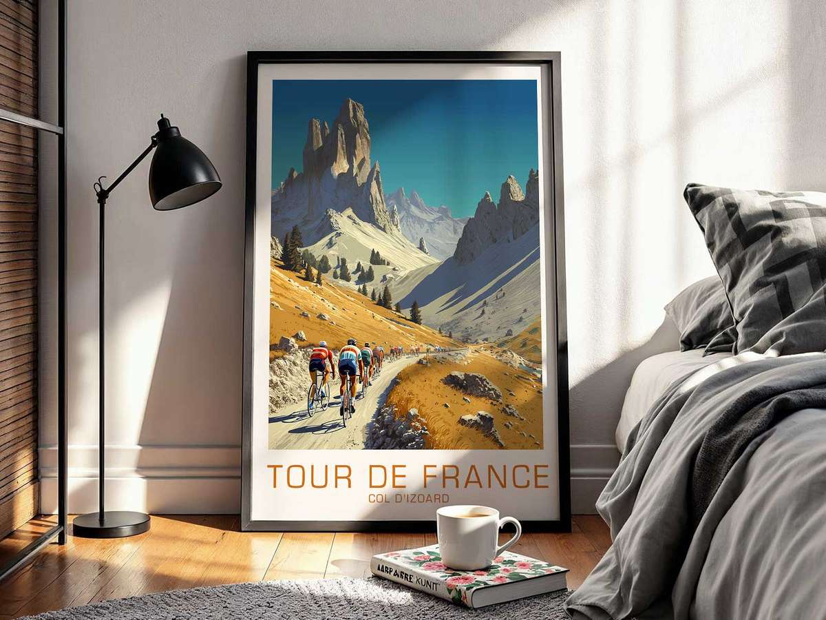 Poster contrasting a rider's grimace with the barren relief of the Izoard landscape, capturing emotional intensity